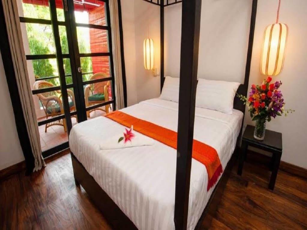 Villa Silk Road Hotel Phnom Penh Dış mekan fotoğraf