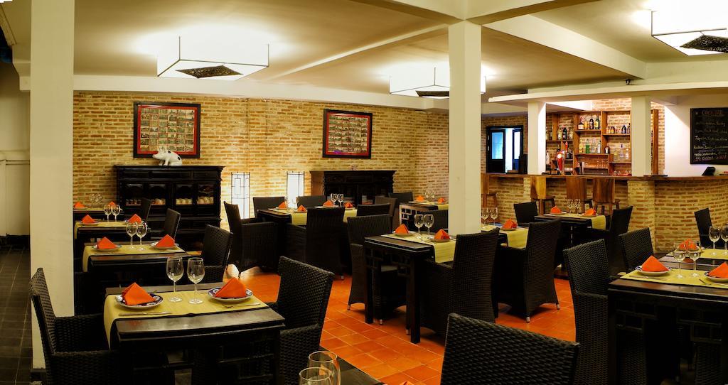 Villa Silk Road Hotel Phnom Penh Dış mekan fotoğraf